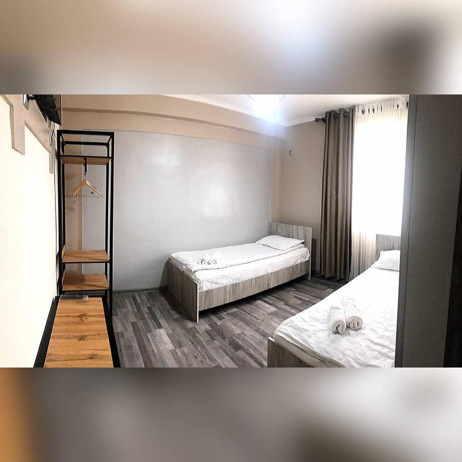 Ave Hotel Osh Ngoại thất bức ảnh