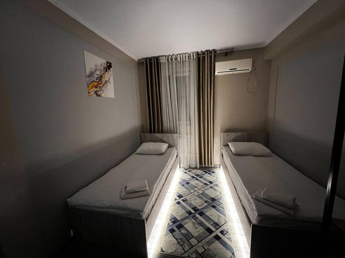 Ave Hotel Osh Ngoại thất bức ảnh