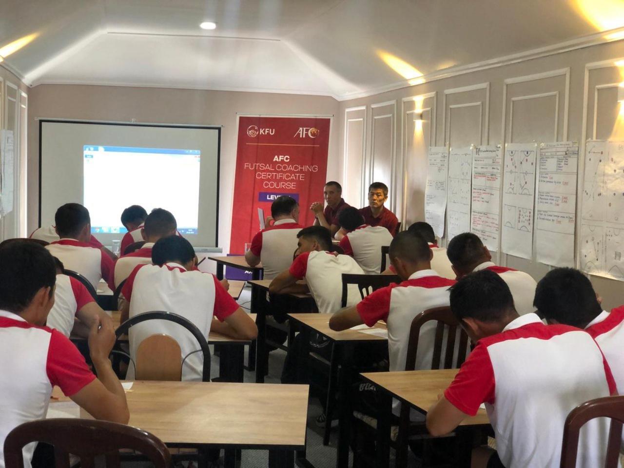 Ave Hotel Osh Ngoại thất bức ảnh